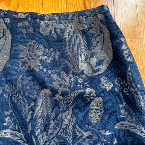 Vintage 90’s Escada Silk Blend Navy And Metallic Gold Brocade Pencil Skirt 38 - Picture 5 of 13